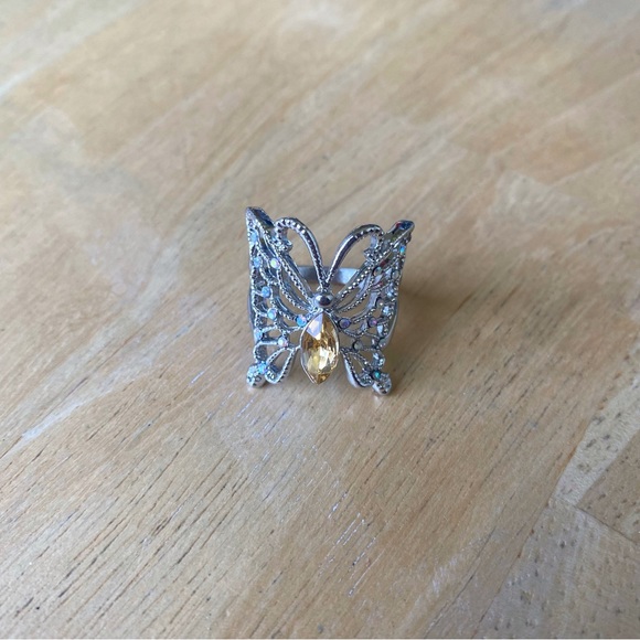 Butterfly Stone Ring - Picture 2 of 4